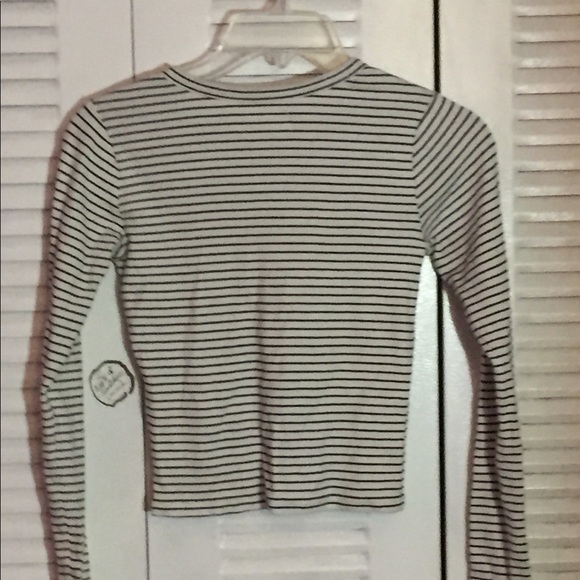HOLLISTER Brand Long Sleeve Shirt - Picture 2 of 3